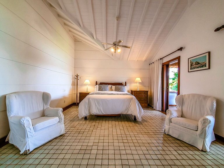 Buz057 - Exuberante casa frente mar em Búzios