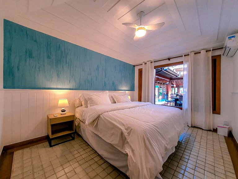 Buz057 - Exuberante casa frente mar em Búzios