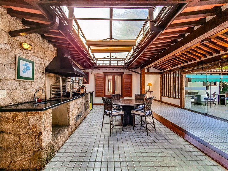 Buz057 - Exuberante casa frente mar em Búzios