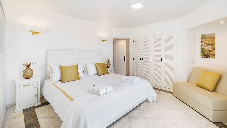 Alg024 - Villa de luxe avec la célèbre vue de Benagil