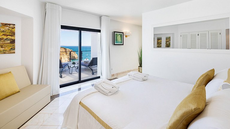 Alg024 - Villa de luxe avec la célèbre vue de Benagil