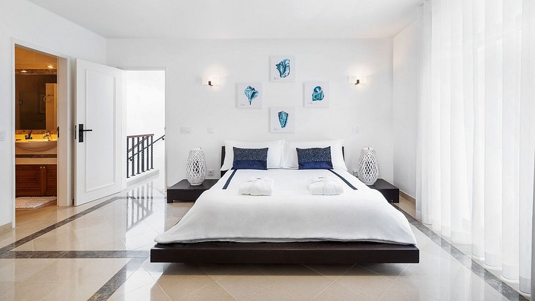 Alg024 - Luxuosa villa com vista famosa de Benagil