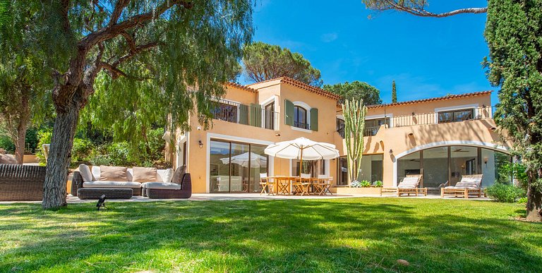 Azu047 - Villa near Saint-Tropez in La Croix-Valmer