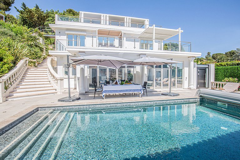 Azu050 - Hermosa villa con vista costera en Cap d'Antibes