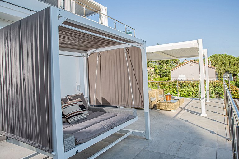 Azu050 - Beautiful villa with coastal view in Cap d'Antibes