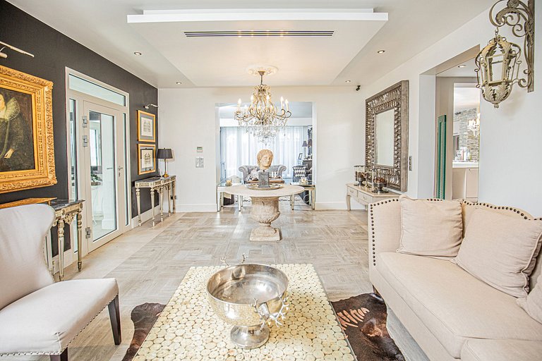 Azu050 - Belle villa avec vue mer au Cap d'Antibes