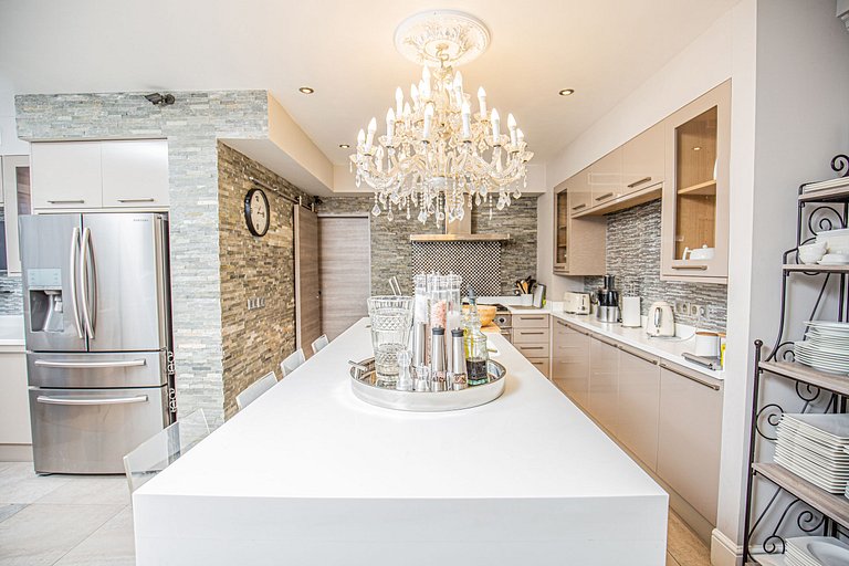 Azu050 - Hermosa villa con vista costera en Cap d'Antibes