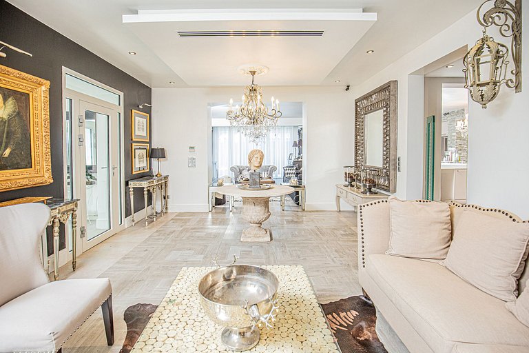 Azu050 - Linda villa com vista costeira em Cap d'Antibes