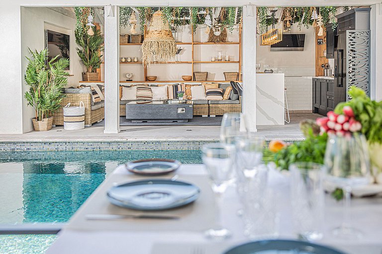 Azu050 - Beautiful villa with coastal view in Cap d'Antibes