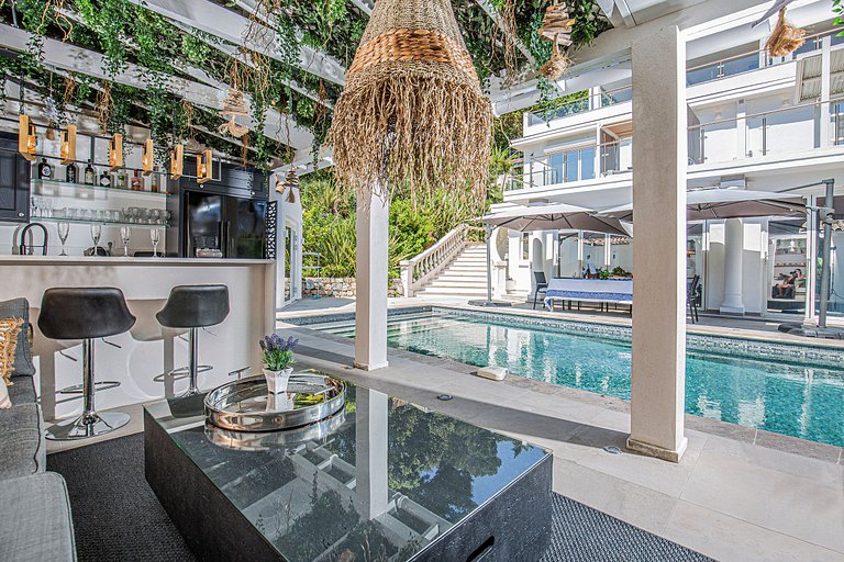 Azu050 - Linda villa com vista costeira em Cap d'Antibes