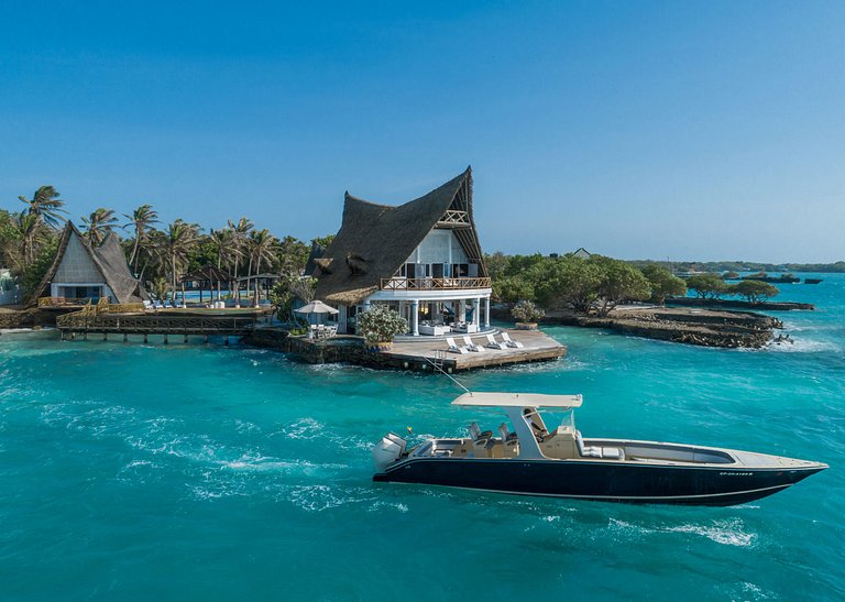 Car014 - Magnificent villa in Rosario Islands, Cartagena