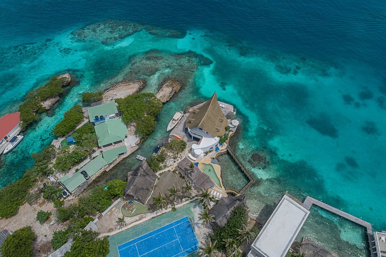 Car014 - Magnificent villa in Rosario Islands
