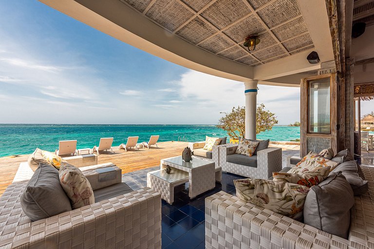 Car014 - Magnificent villa in Rosario Islands