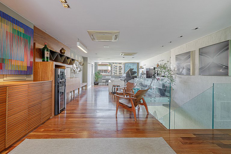 Rio018 - Beautiful triplex penthouse with pool in Leblon