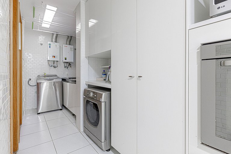 Rio018 - Beautiful triplex penthouse with pool in Leblon
