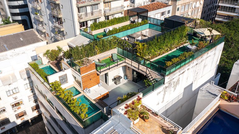 Rio018 - Beautiful triplex penthouse with pool in Leblon