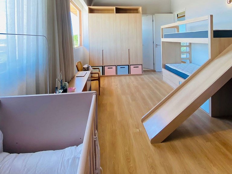 Bah420 - Linda casa em luxuoso condomínio na Praia do Forte