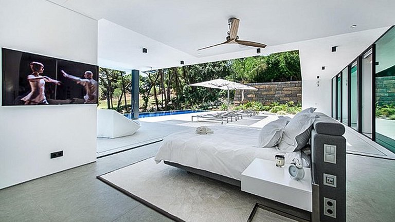 Alg026 - Ultra-modern villa in Golf Leste Neighbouhood
