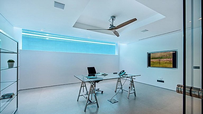Alg026 - Villa ultramoderna en el Barrio Golf Leste