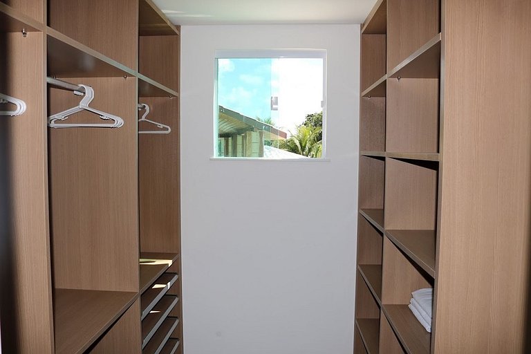 Bah441 - Villa en copropriété de deux étages à Guarajuba