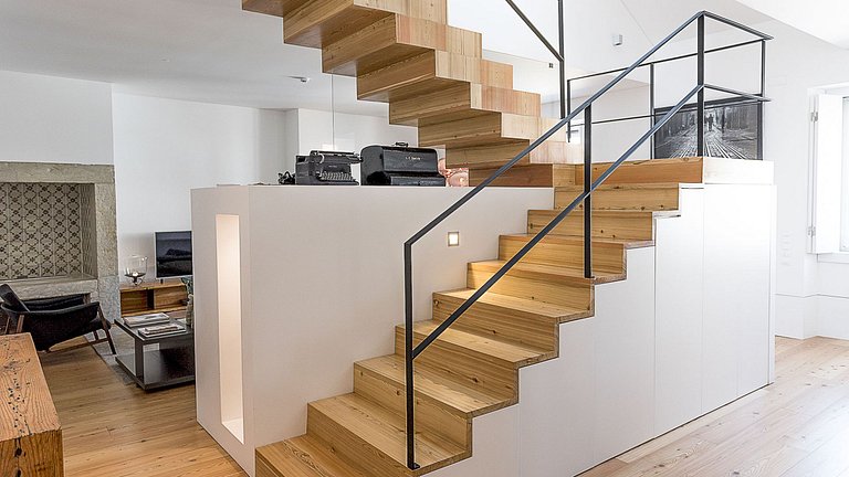 Lis005 - Luxury 2-bedroom Lisbon apartment in Chiado