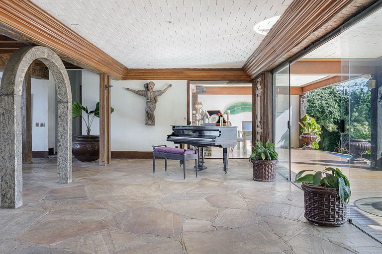 Rio591 - Villa in Joá with 5 suites and views of Barra