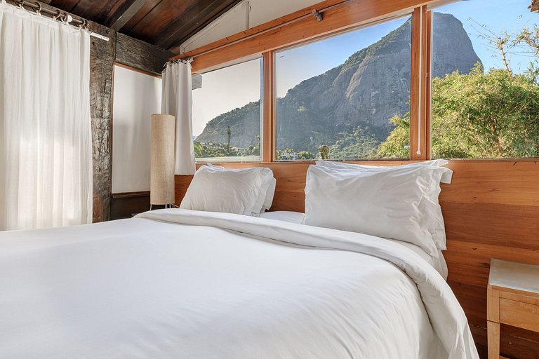 Rio591 - Villa in Joá with 5 suites and views of Barra