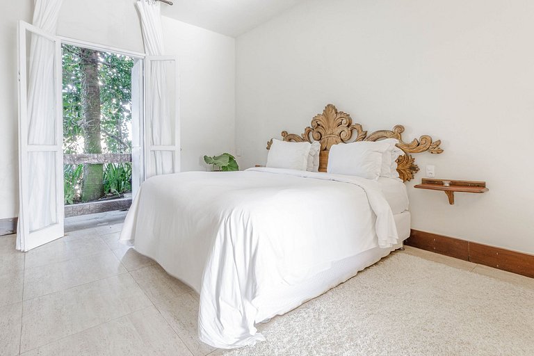 Rio591 - Villa in Joá with 5 suites and views of Barra