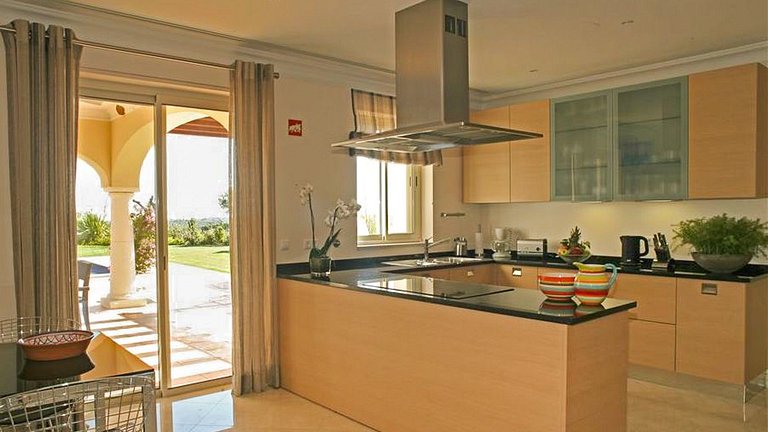 Alg027 - Villa com piscina privada no Prestigious Resort