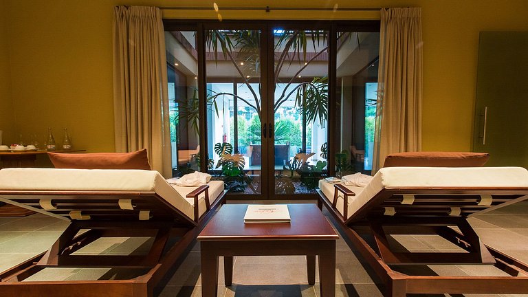 Alg027 - Villa con piscina privada en prestigioso Resort