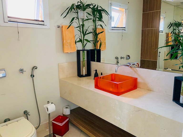 Gua004 - Mansión con espectacular vista en lo alto de Guaruj