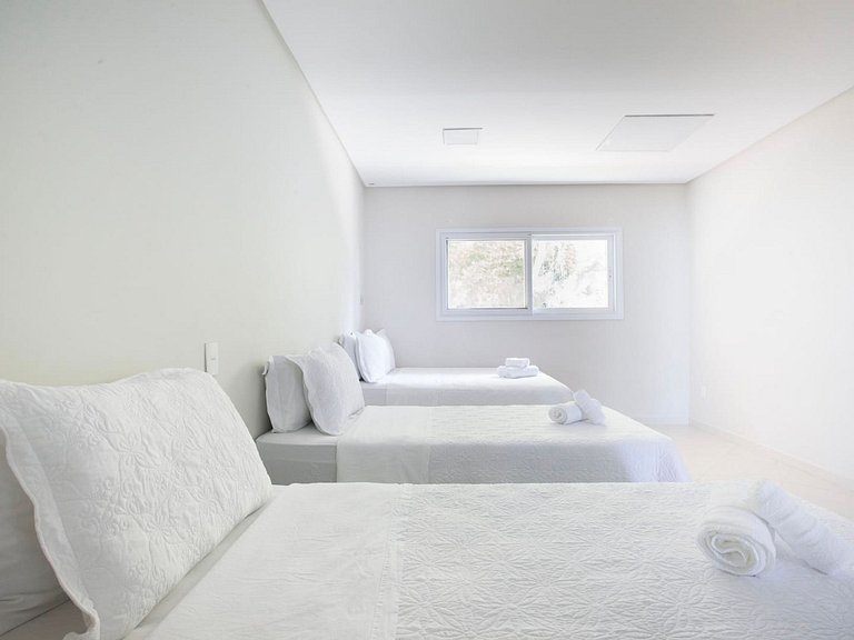 Gua004 - Manoir avec vue spectaculaire au sommet de Guarujá