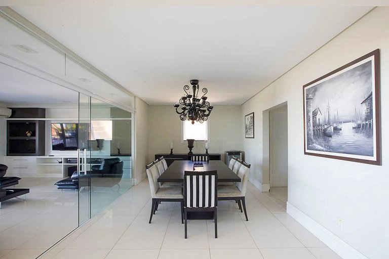 Gua004 - Manoir avec vue spectaculaire au sommet de Guarujá