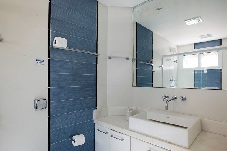 Gua004 - Manoir avec vue spectaculaire au sommet de Guarujá