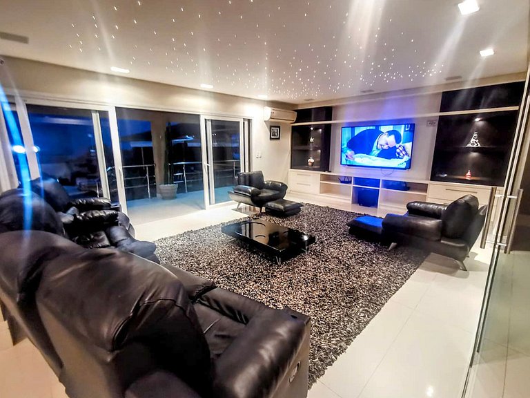 Gua004 - Manoir avec vue spectaculaire au sommet de Guarujá