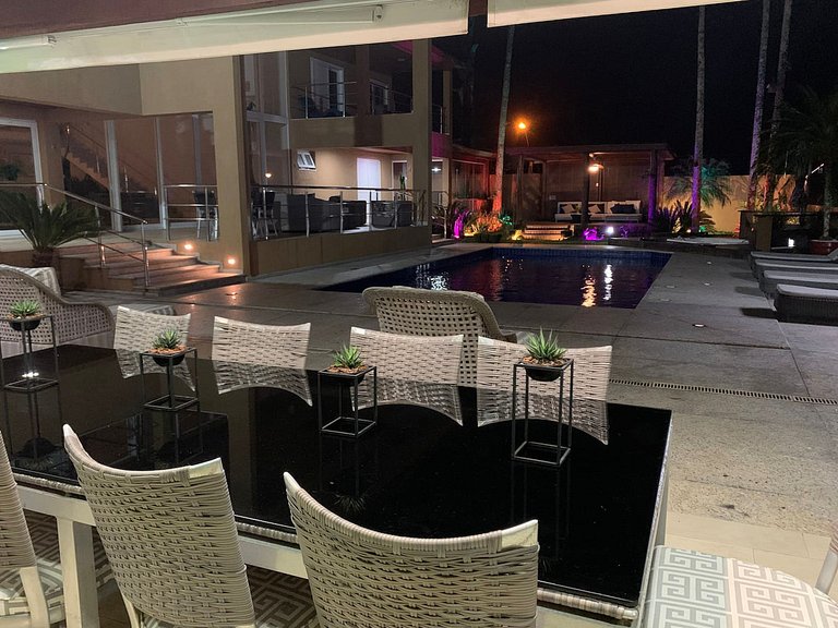 Gua004 - Mansión con espectacular vista en lo alto de Guaruj