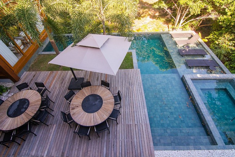 Bah412 - Spectacular 5 bedroom villa in Praia do Forte