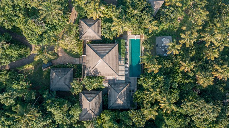 Bah172 - Propriété en bord de mer et entourée de nature à It