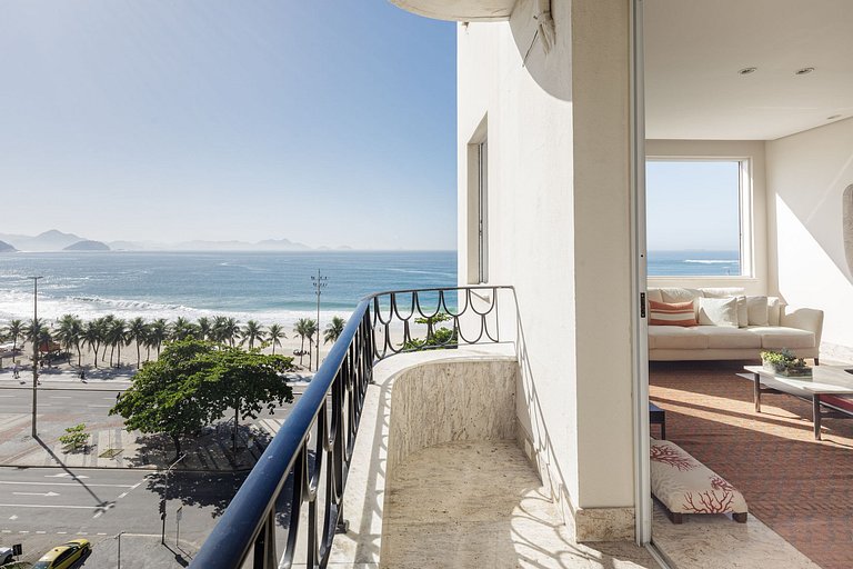 Rio394 - Charmoso apartamento beira-mar em Copacabana
