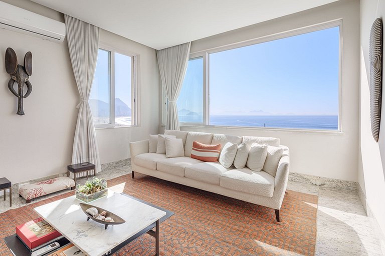 Rio394 - Charming beachfront apartment in Copacabana