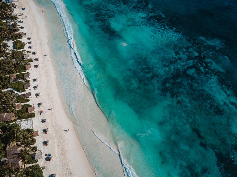 Tul044 - Beautiful beachfront villa in Tulum, Mexico