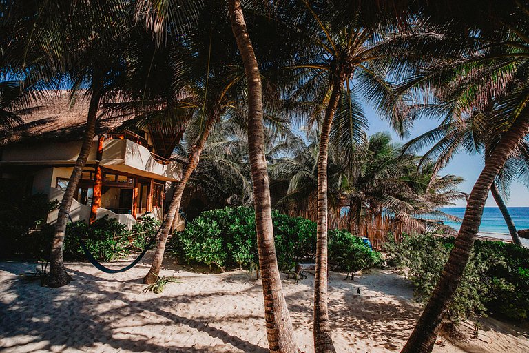 Tul044 - Magnifique villa en bord de plage à Tulum, Méxique