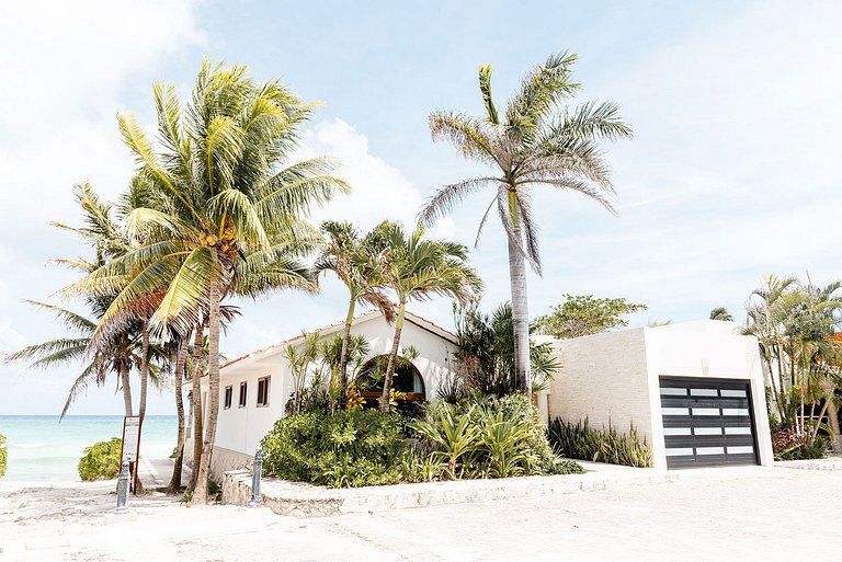 Pcr015 - Sumptuous 4 bedroom villa in Playa Del Carmen