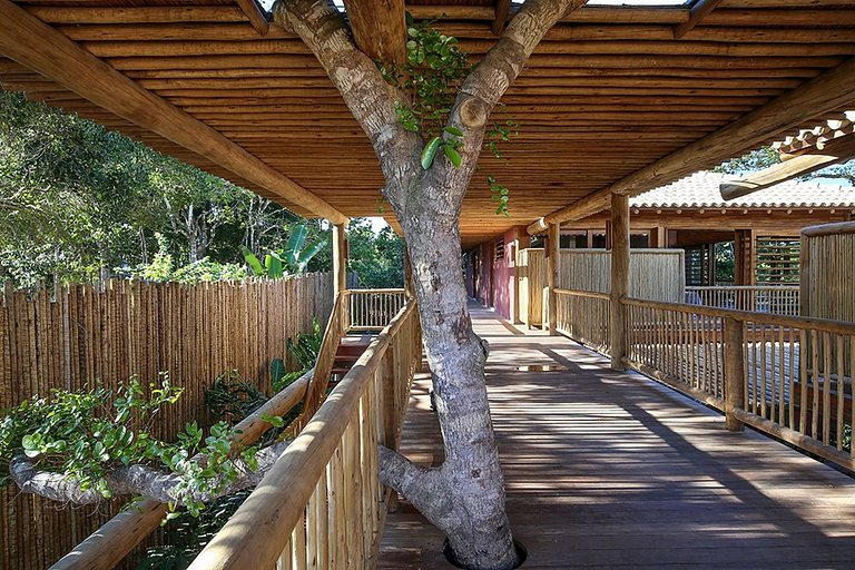 Bah056 - Incrível propriedade de 10 suítes em Trancoso