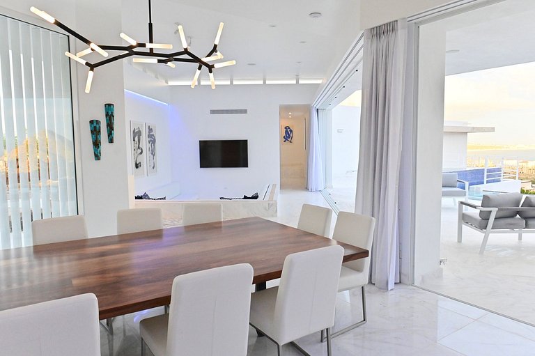 Cab030 - Modern 9 suites villa with sea views in Cabo
