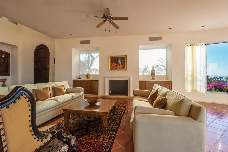 Cab031 - Impresionante villa en Los Cabos con vista al mar