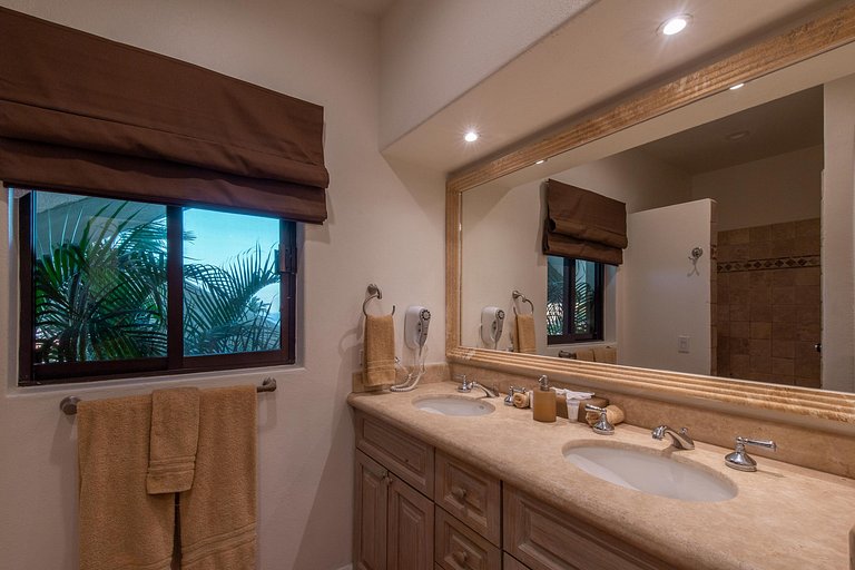 Cab029 – Luxuosa mansão com piscina em Pedregal, Los Cabos