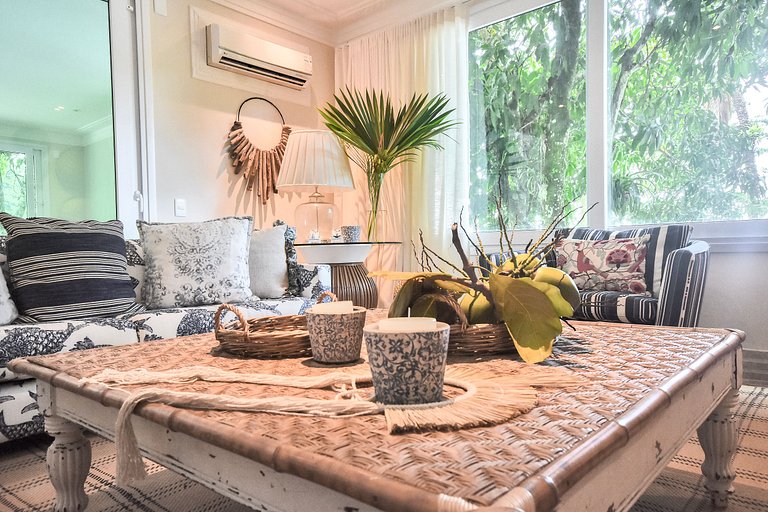 Ang013 - Sea front villa in Angra