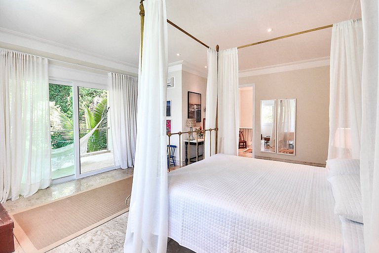 Ang013 - Sea front villa in Angra
