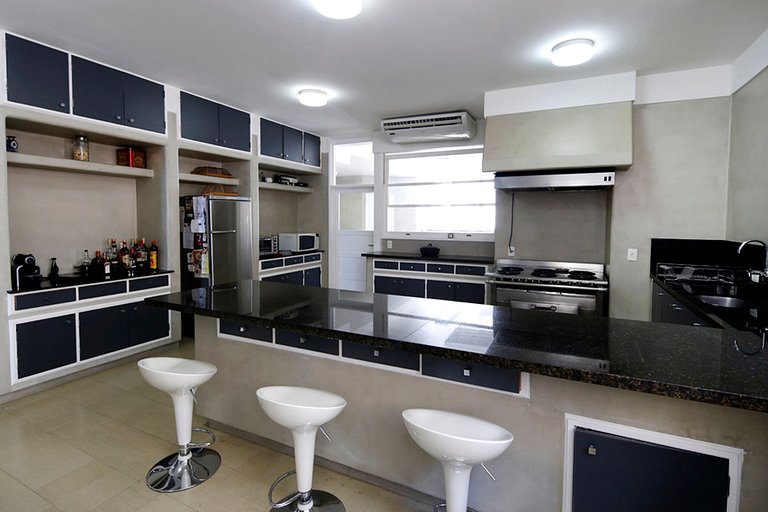 Rio231 - Cozy apartment with sea view in Copacabana